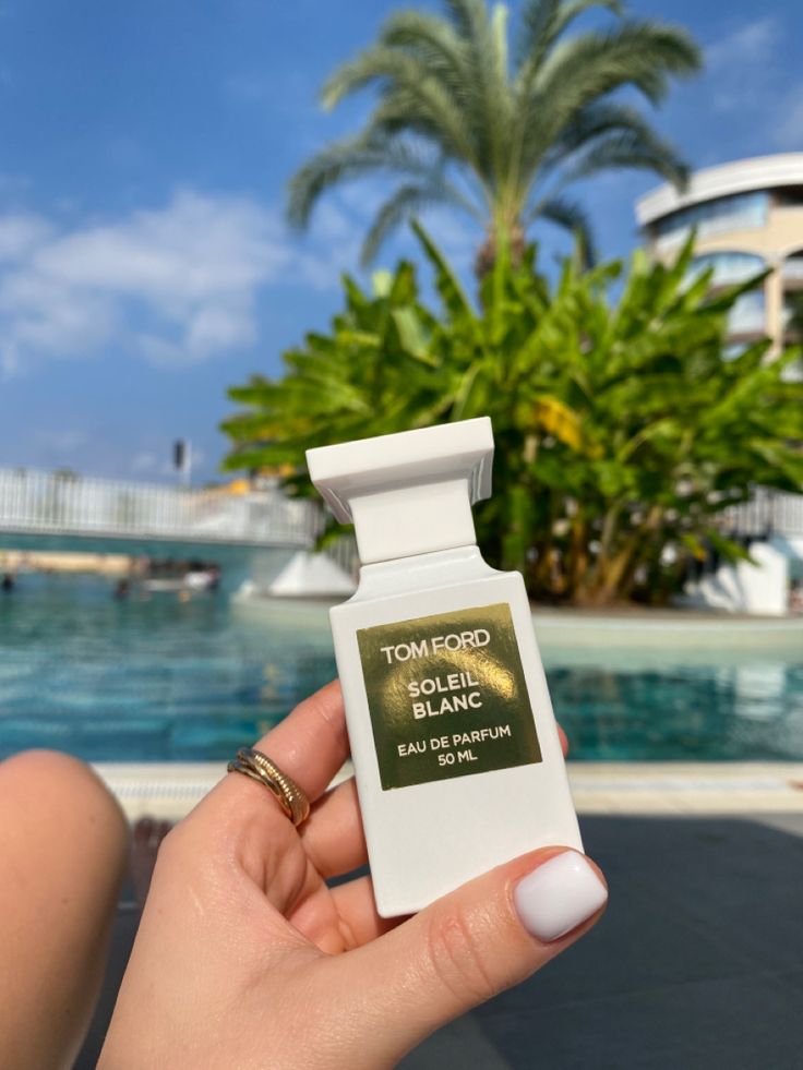 Unisex Luxury Perfume with 30% essence 50ml